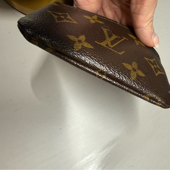 Louis Vuitton Monogram Key pouch - Picture 9 of 9